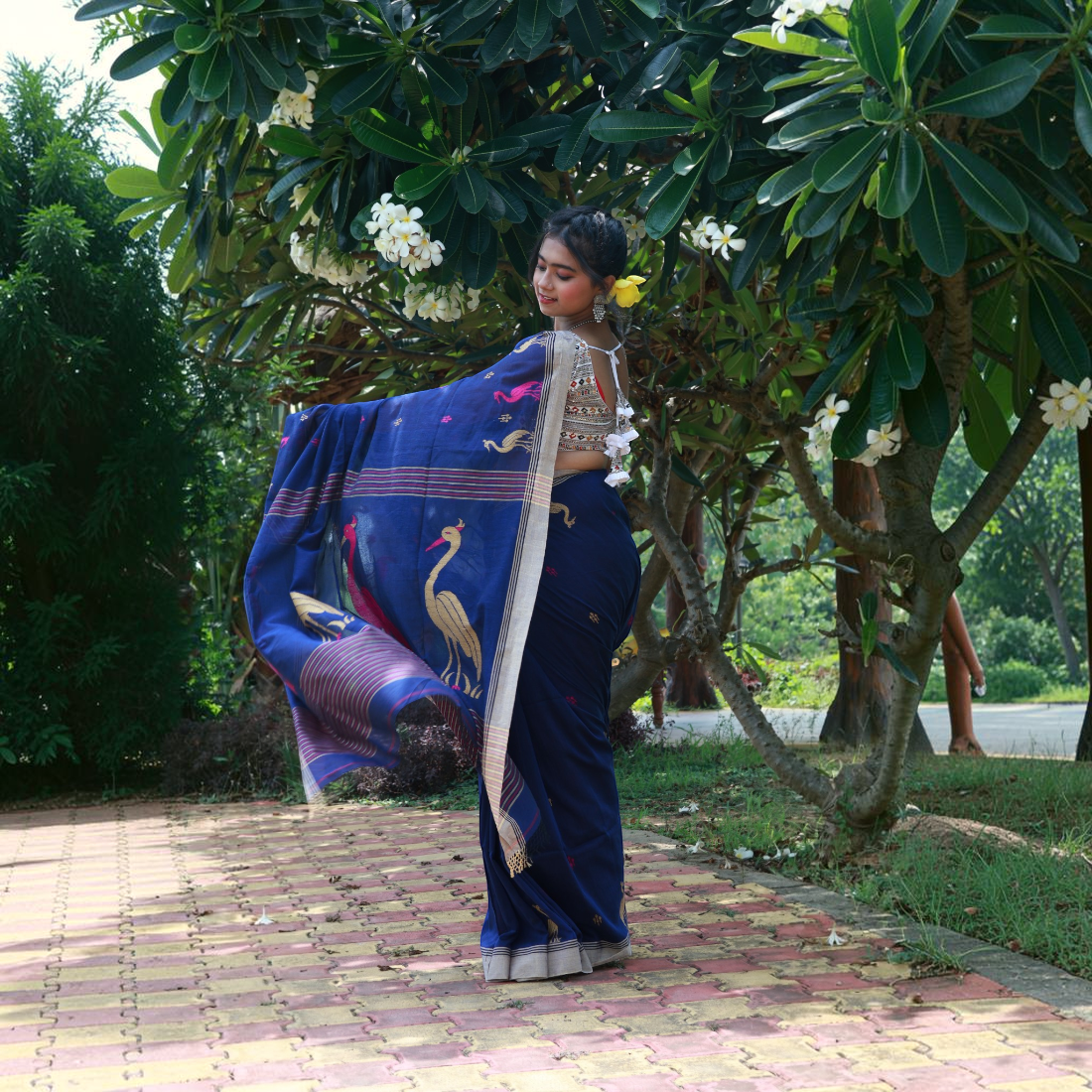 Neelayan Classic Khadi Cotton Saree - Handcrafted Indian Art (View 5) | Art Angan