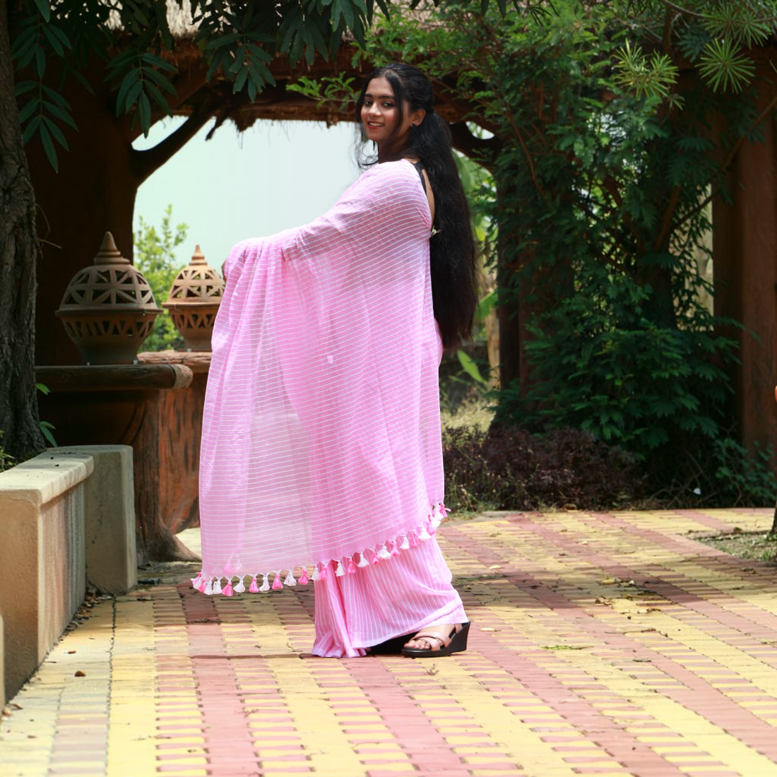 rittika Grace Pure Molmol Cotton Saree - Handcrafted Indian Art (View 3) | Art Angan
