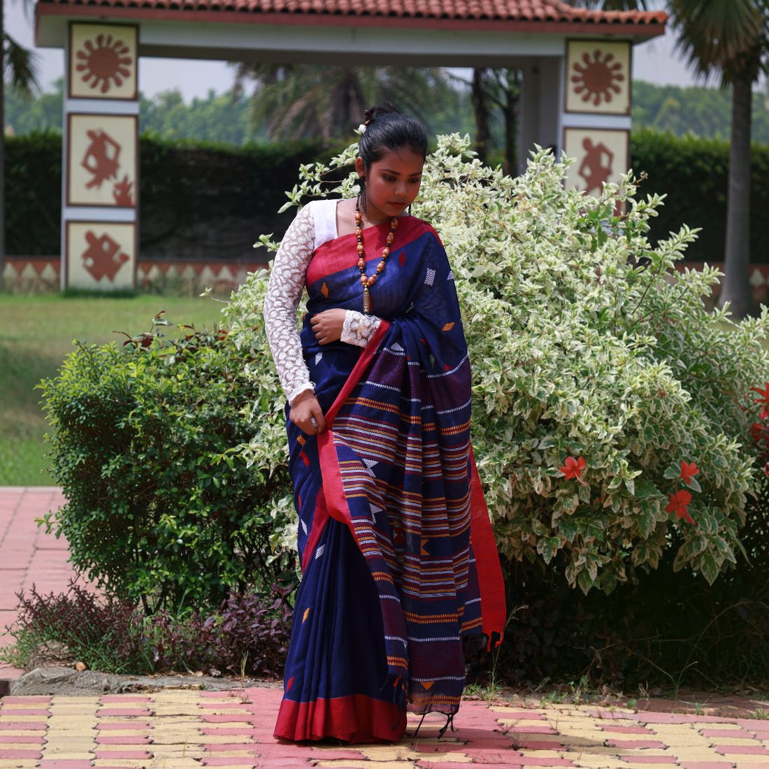 Neelambara Artisan Khadi Cotton Saree - Handcrafted Indian Art (View 4) | Art Angan