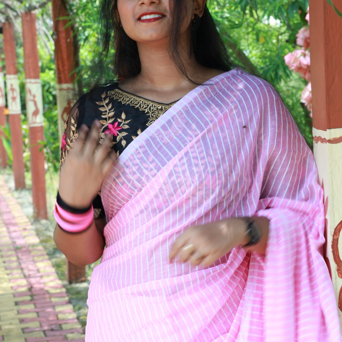 rittika Grace Pure Molmol Cotton Saree - Handcrafted Indian Art (View 5) | Art Angan